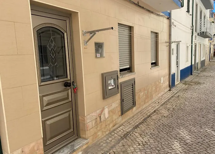 펜션 Avo Velha - Faneca 나자레